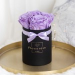 Fioletowe wieczne róże czarny flowerbox CLASSIC S  